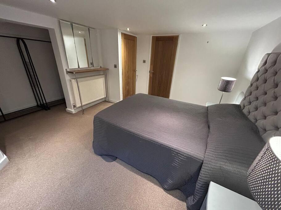 Spacious Central 2Bed Apartment Wilmslow Exterior foto